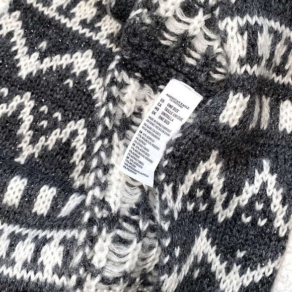 Scarf - Picture 3 of 3